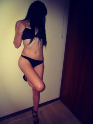 индивидуалка проститутка Эльмира, 23, Челябинск
